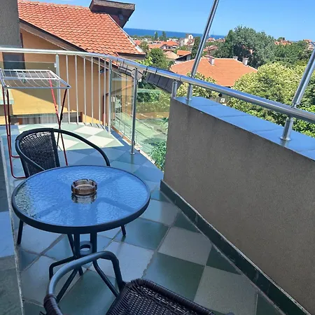 Stedy 招待所 切尔诺莫雷茨